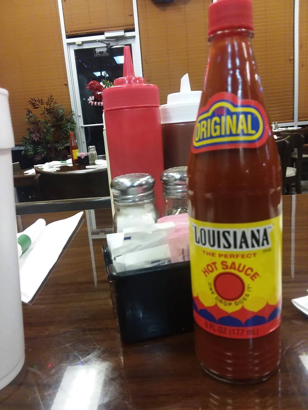 Seafood Express & More | restaurant | 12961 Main St N # 105, Jacksonville, FL 32218, USA | 9047517010 OR +1 904-751-7010