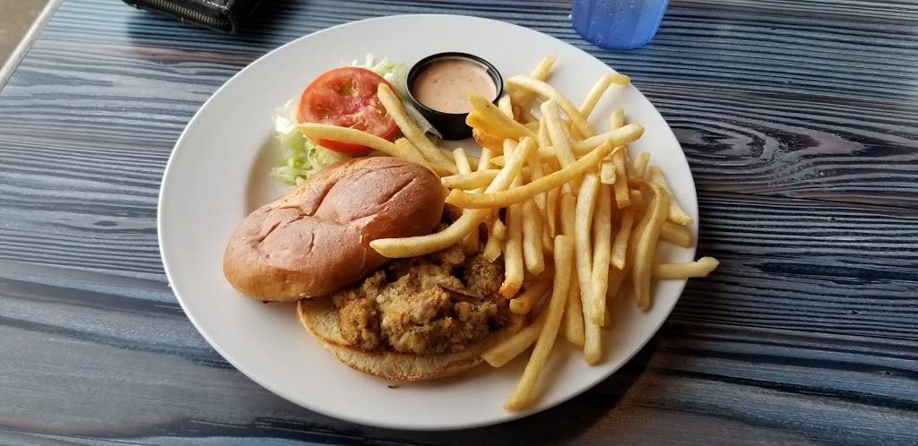 Joes Crab Shack | restaurant | 131 River Rd, Louisville, KY 40202, USA | 5025681171 OR +1 502-568-1171