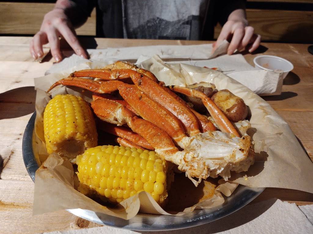 The Catch: Denton | restaurant | 1725 W University Dr, Denton, TX 76201, USA | 9407036855 OR +1 940-703-6855