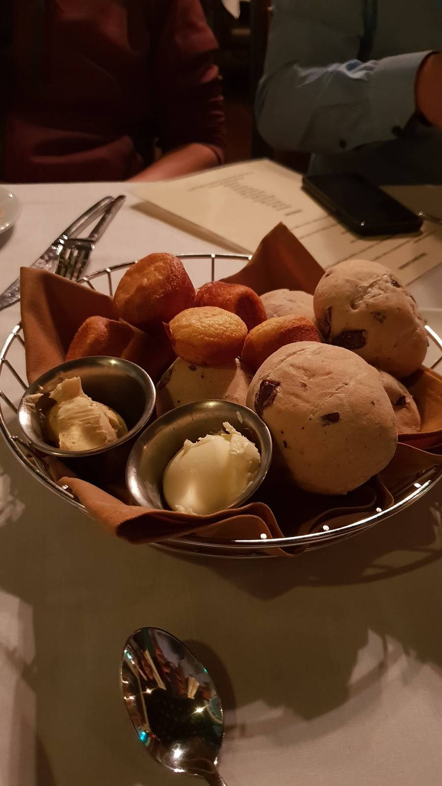 Main Street on Central | restaurant | 646 Central Ave, Barboursville, WV 25504, USA | 3049555109 OR +1 304-955-5109