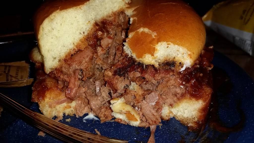 Dickeys Barbecue Pit | restaurant | 2710 W Commerce St, Buffalo, TX 75831, USA | 9033226666 OR +1 903-322-6666