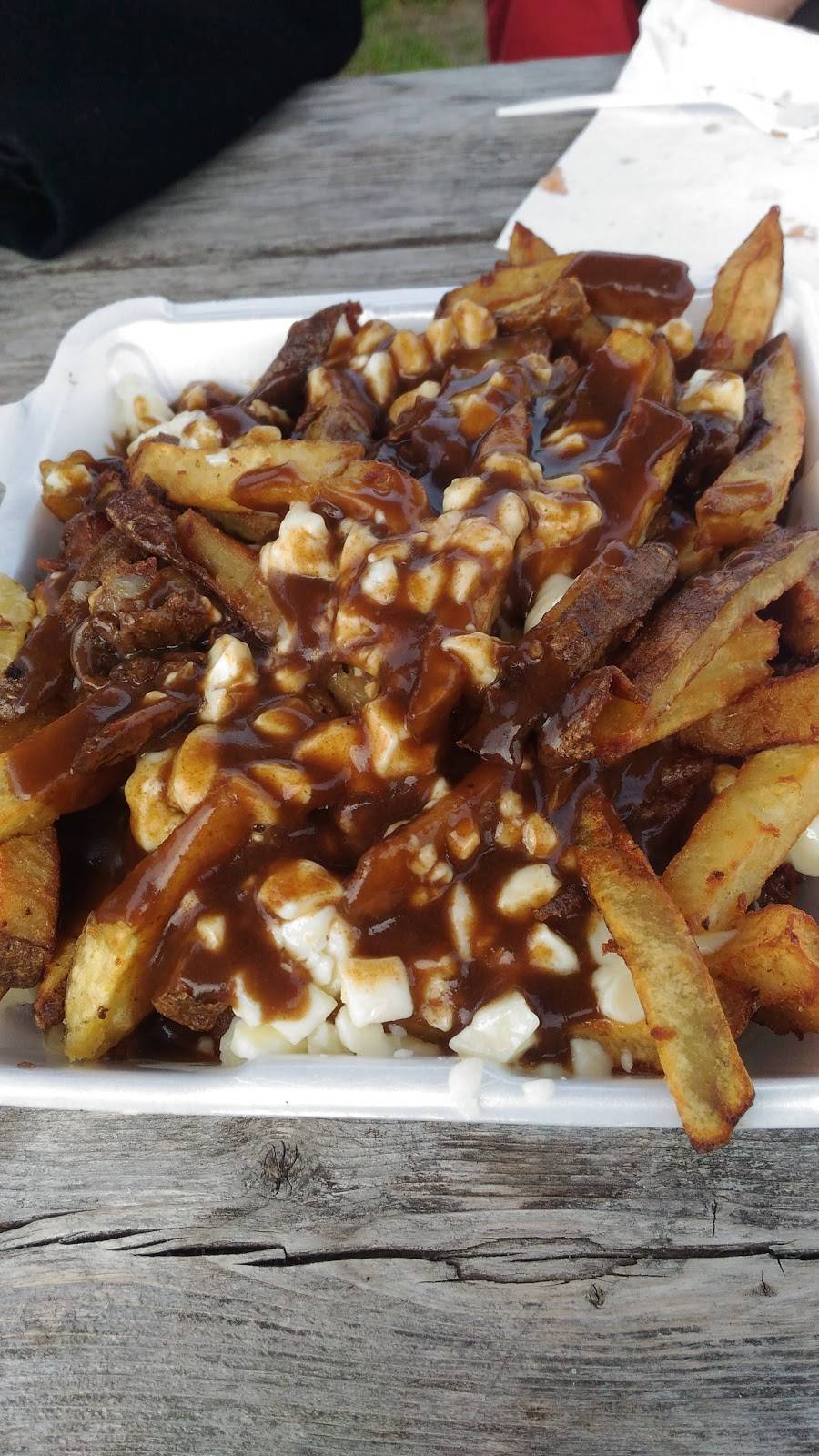 Gators Fries | restaurant | 192 College St E, Belleville, ON K8N 2V7, Canada | 6139221488 OR +1 613-922-1488