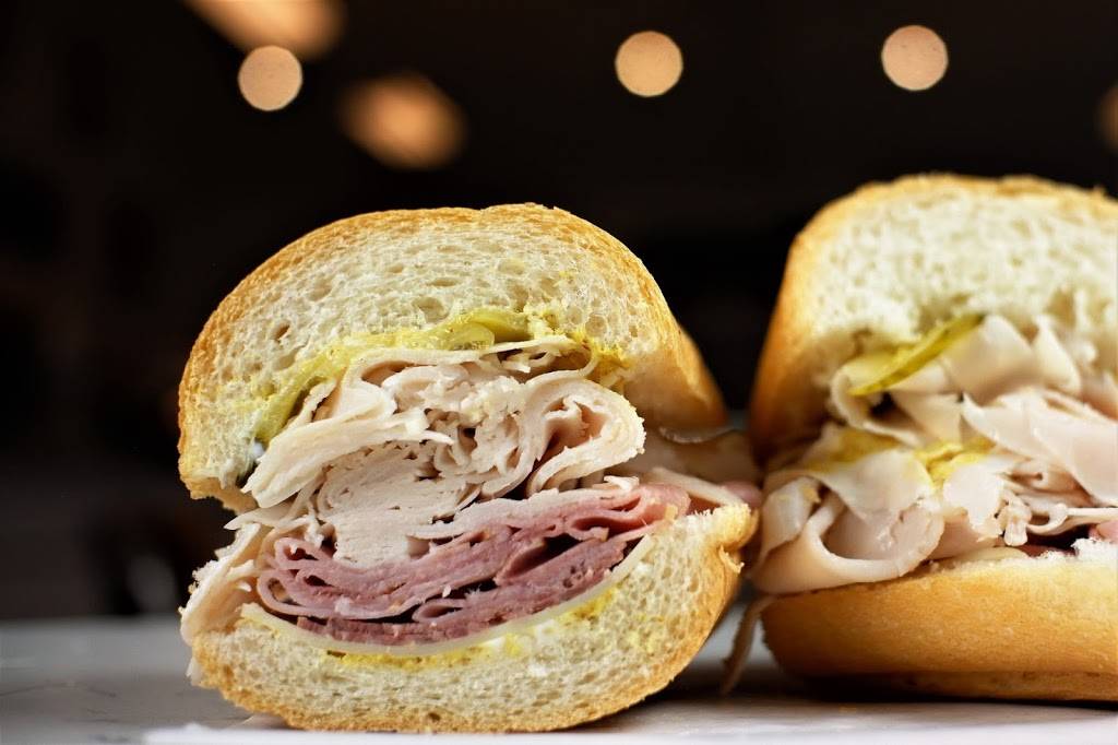 Henris Bakery & Deli | restaurant | 68 North Marietta Pkwy NE, Marietta, GA 30060, USA | 7703130172 OR +1 770-313-0172