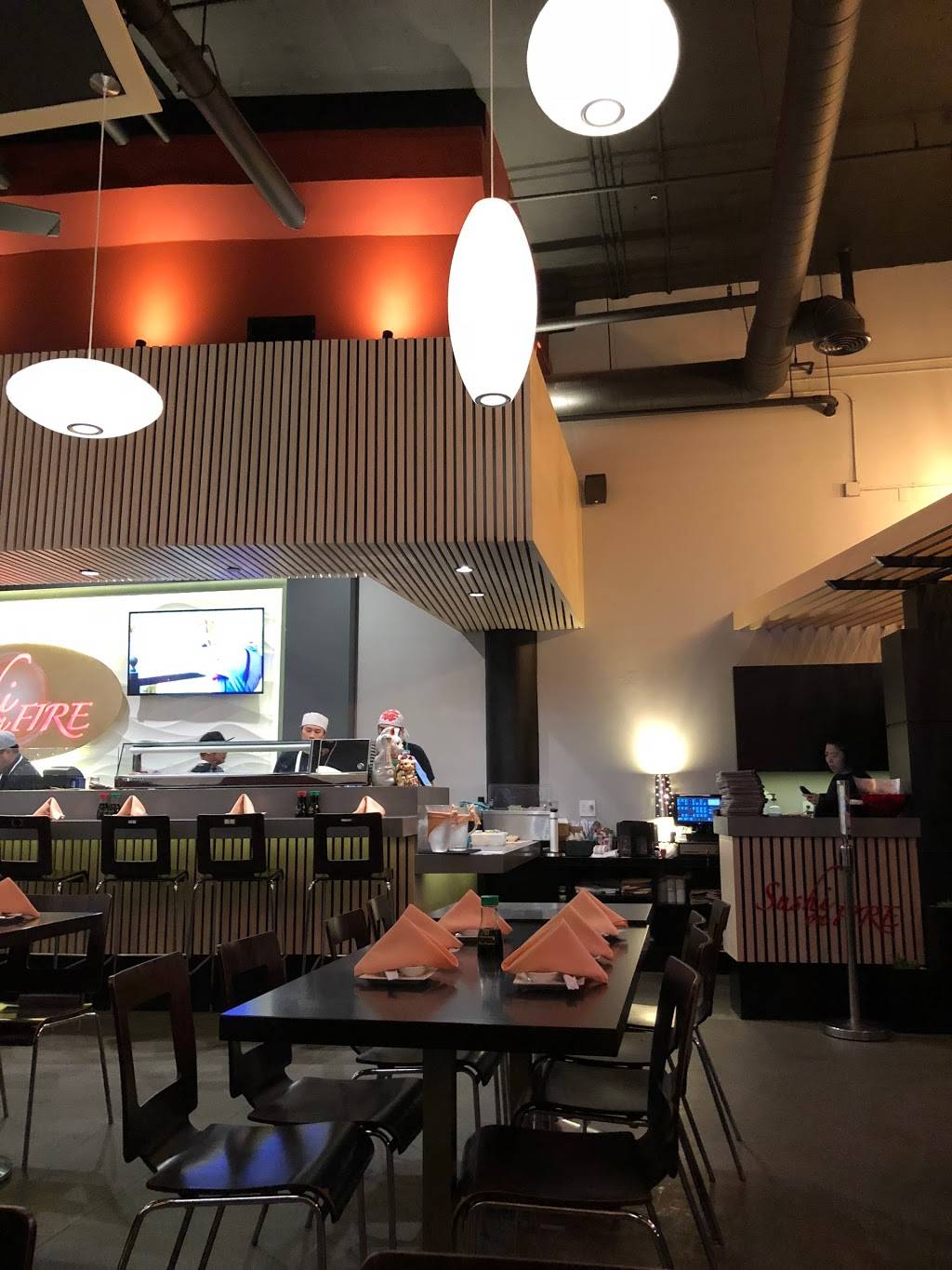 Sushi On Fire | restaurant | 301 Main St #103, Huntington Beach, CA 92648, USA | 7143748885 OR +1 714-374-8885