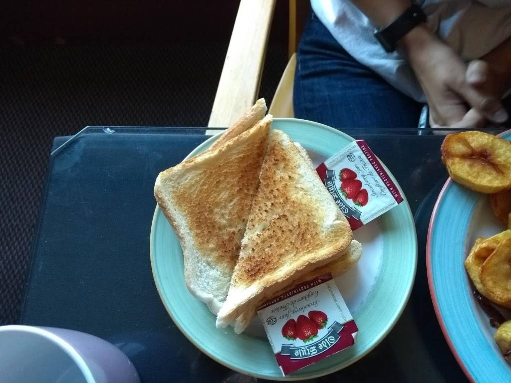 Harvest Table | restaurant | 3350 Fairview St, Burlington, ON L7N 3L5, Canada | 9056325911 OR +1 905-632-5911