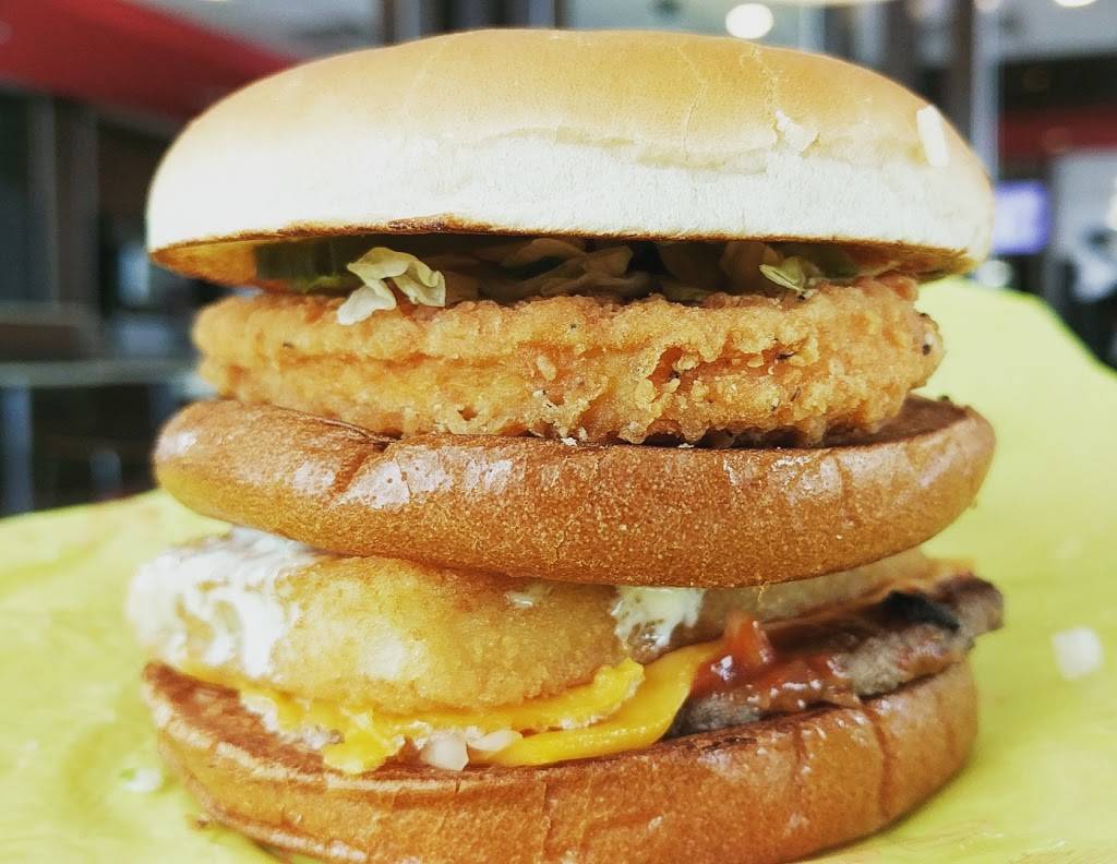 McDonalds | cafe | 1505 Paulson Rd, River Falls, WI 54022, USA | 7154269326 OR +1 715-426-9326