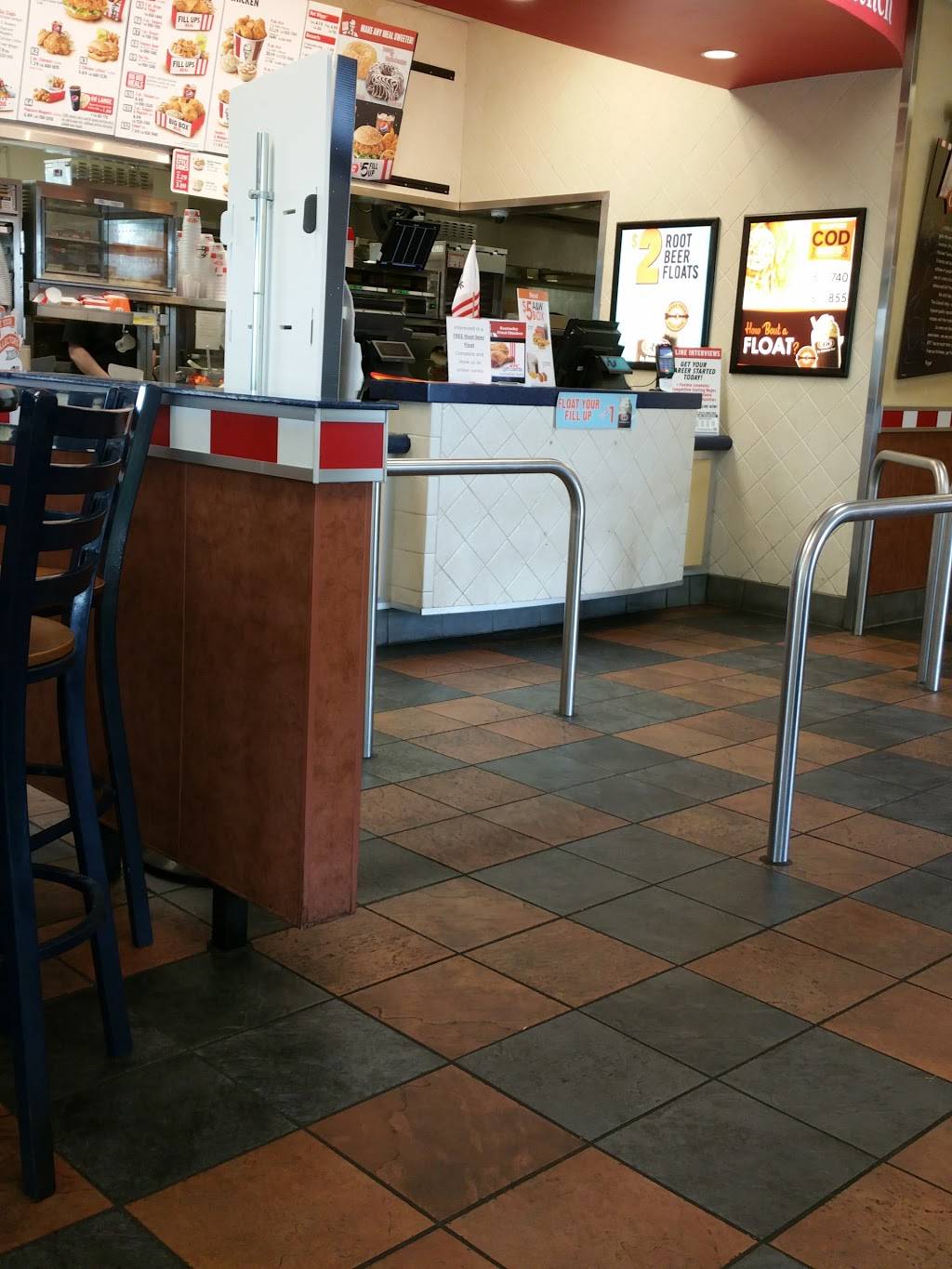 A&W Restaurant | restaurant | 2535 Iron Point Rd, Folsom, CA 95630, USA | 9169833883 OR +1 916-983-3883