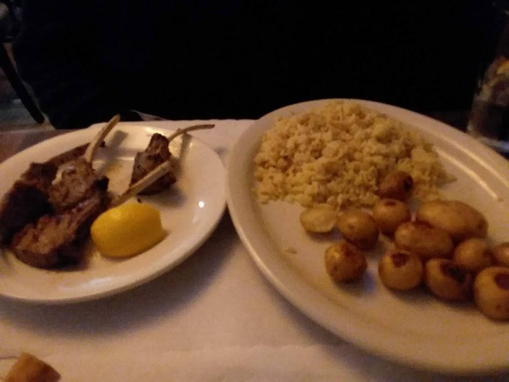 Gregs Tavern | restaurant | 208 Rantoul St, Beverly, MA 01915, USA | 9787208911 OR +1 978-720-8911