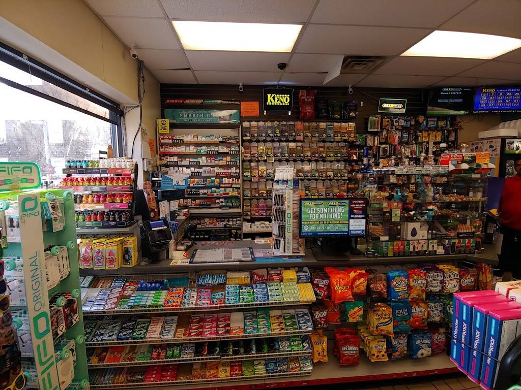 Dunkin | bakery | 109 Court St, Plymouth, MA 02360, USA | 5087469131 OR +1 508-746-9131