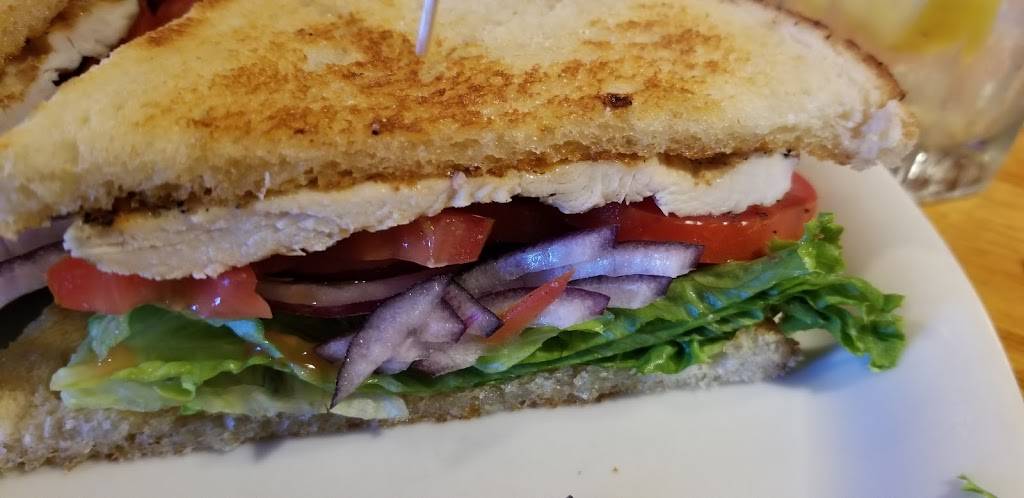 Buds Pub & Grill | restaurant | 100 S 1st St, Dixon, CA 95620, USA | 7076784745 OR +1 707-678-4745