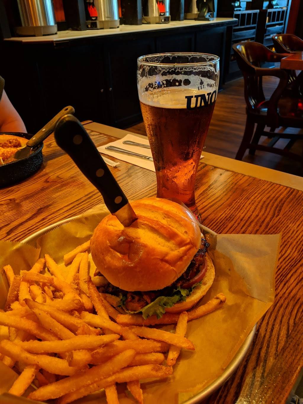 Bar UNO | restaurant | 3167 Daniels Rd, Winter Garden, FL 34787, USA | 4078776510 OR +1 407-877-6510