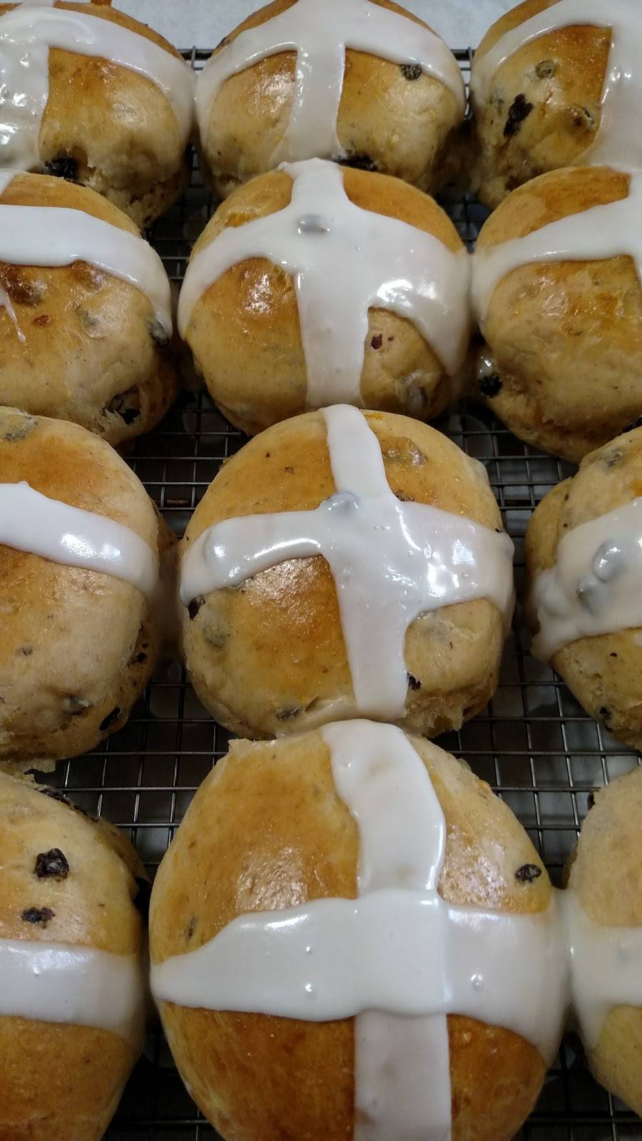 Chestnut Fine Foods & Confections | restaurant | 1012 State St, New Haven, CT 06511, USA | 2037826767 OR +1 203-782-6767