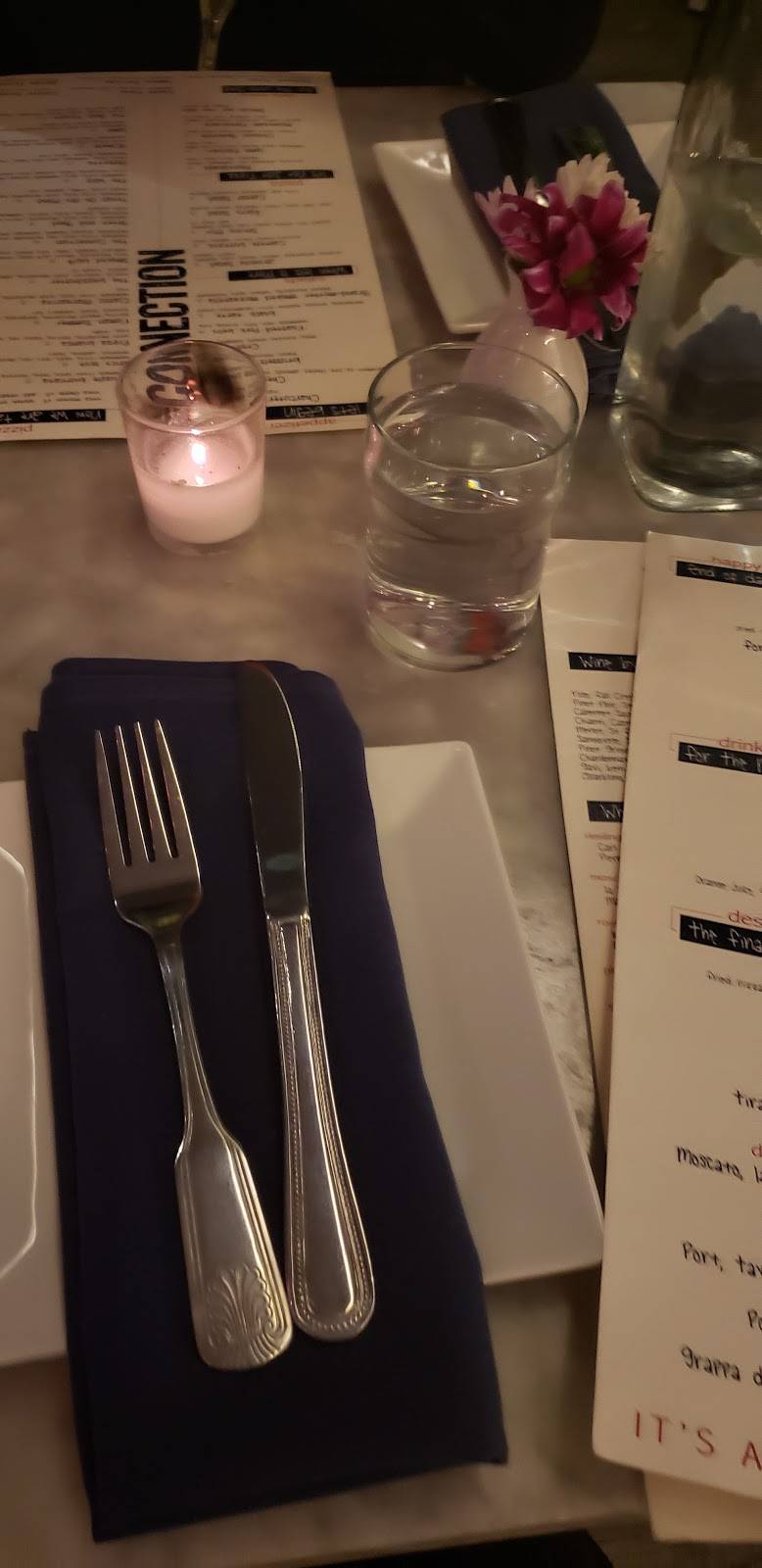 The Connection Pizza & Bar | restaurant | 1100 S Lamar Blvd Suite 2140, Austin, TX 78704, USA | 5122849867 OR +1 512-284-9867