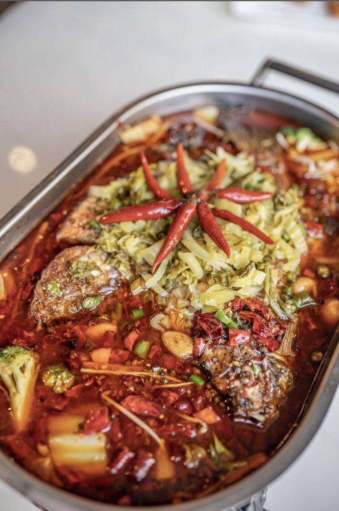 Shu Tin Xia | restaurant | 2428 S Wallace St, Chicago, IL 60616, USA | 3128882170 OR +1 312-888-2170