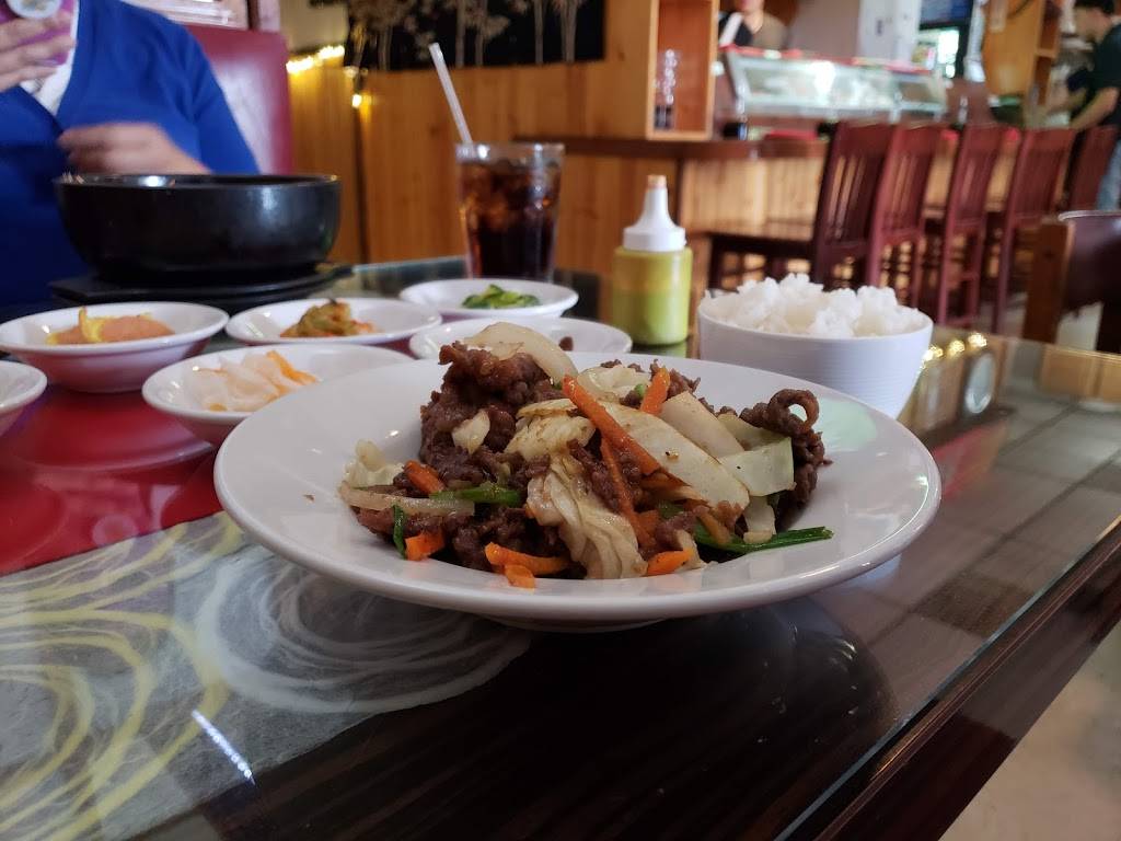 DK Sushi | restaurant | 6400 S 1st St, Austin, TX 78745, USA | 5123265807 OR +1 512-326-5807