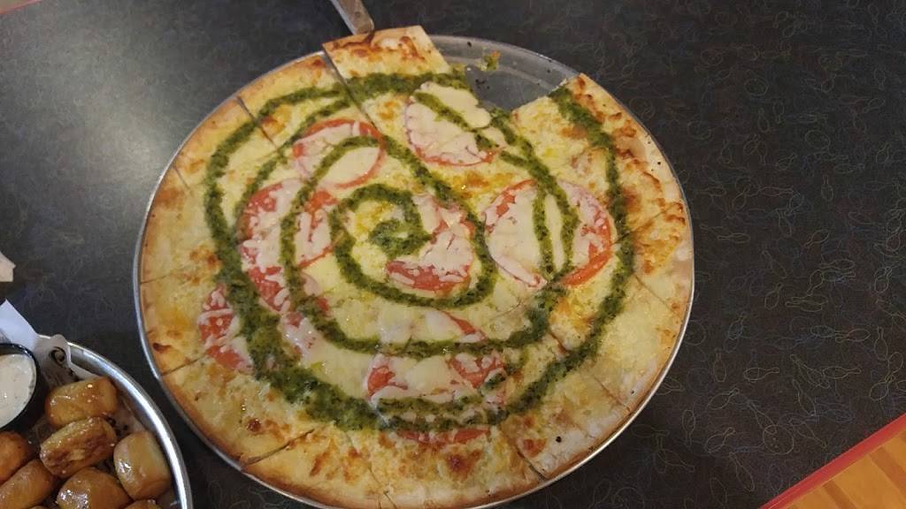 Trio Grille | restaurant | 101 Franks Rd, Marengo, IL 60152, USA | 8155683333 OR +1 815-568-3333