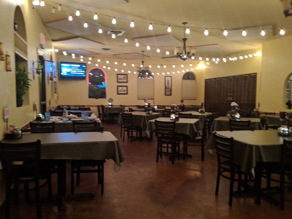 Vinces Restaurant & Pizzeria | restaurant | 619 4th Ave, Monroe, WI 53566, USA | 6083283222 OR +1 608-328-3222