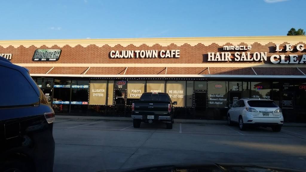 The Bayou Cajun Cafe | restaurant | 9803 Spring Cypress Rd, Houston, TX 77070, USA | 2812575922 OR +1 281-257-5922