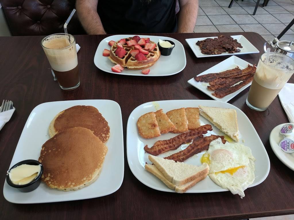 Leggos | restaurant | 120 N Franklin St, Holbrook, MA 02343, USA | 7819612475 OR +1 781-961-2475