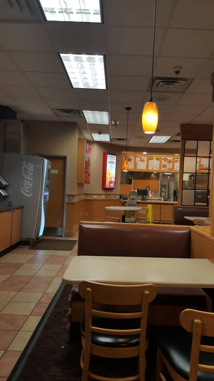 Wendys | restaurant | 125 Matthew Dr, Uniontown, PA 15401, USA | 7244380353 OR +1 724-438-0353