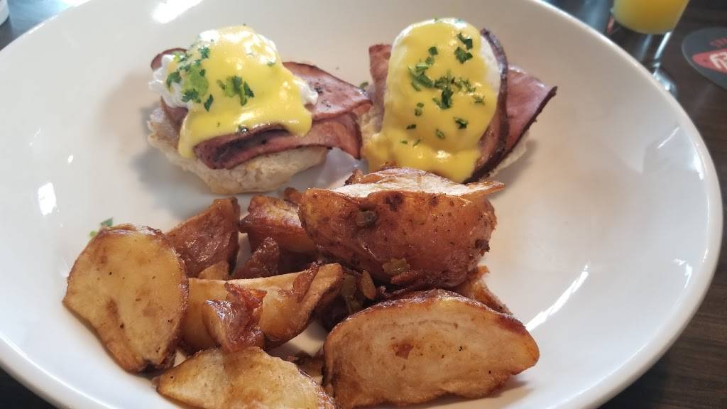 Strawberry Alley Ale Works | restaurant | 103 Strawberry Alley, Clarksville, TN 37040, USA | 9319194777 OR +1 931-919-4777