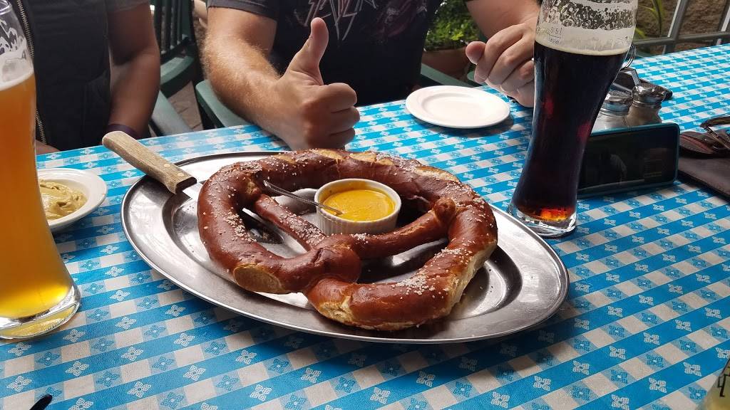 Kaiserhof German American | restaurant | 2253 Sunset Cliffs Blvd, San Diego, CA 92107, USA | 6192240606 OR +1 619-224-0606