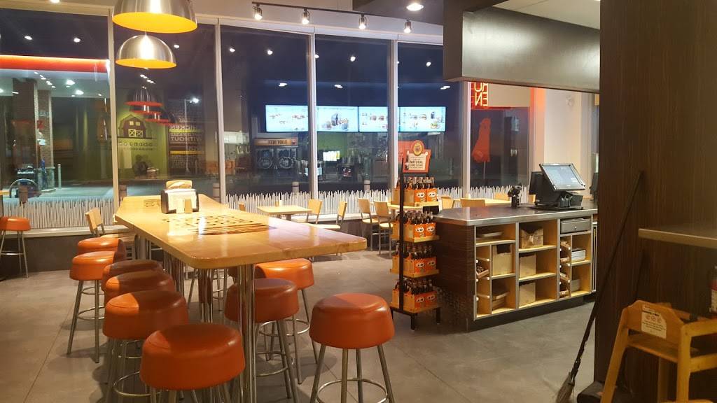 A&W Canada | restaurant | 1636 Highway 15, RR2, Kingston, ON K7L 5H6, Canada | 6135448221 OR +1 613-544-8221