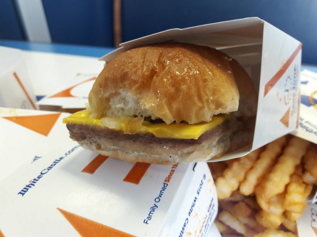 White Castle | restaurant | 120 Sam Ralston Rd, Lebanon, IN 46052, USA | 7654829683 OR +1 765-482-9683