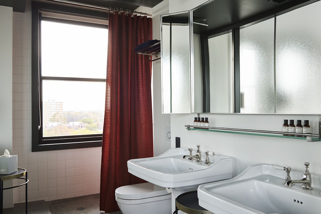 The Robey | restaurant | 2018 W North Ave, Chicago, IL 60647, USA | 8723153050 OR +1 872-315-3050