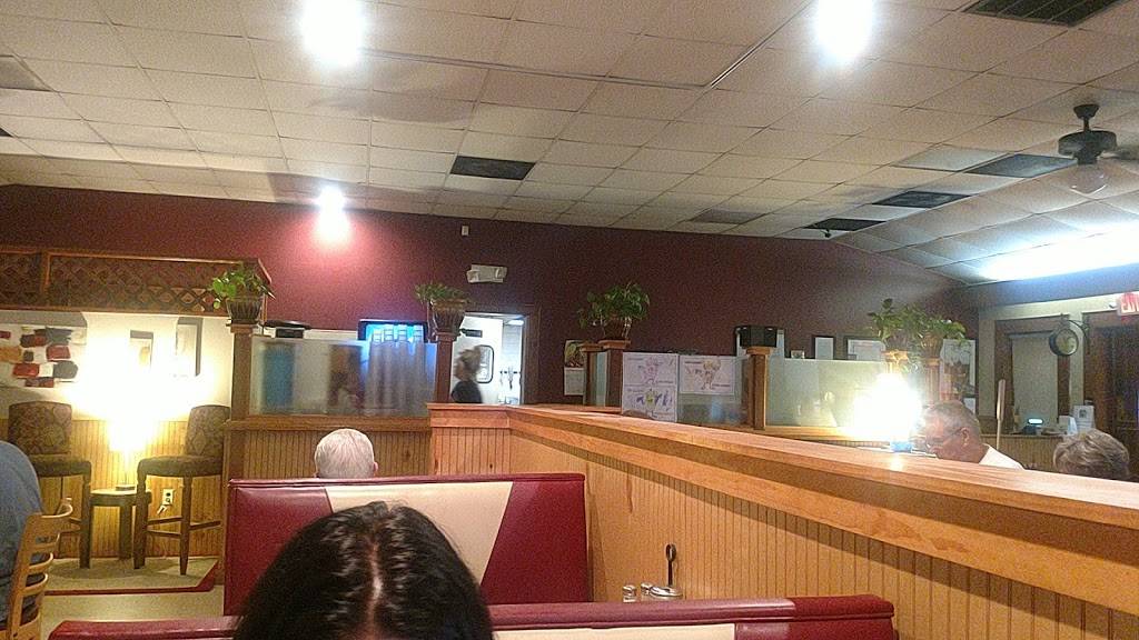 Two Hundred North Family | restaurant | 222 N Central Ave, Locust, NC 28097, USA | 7048881044 OR +1 704-888-1044