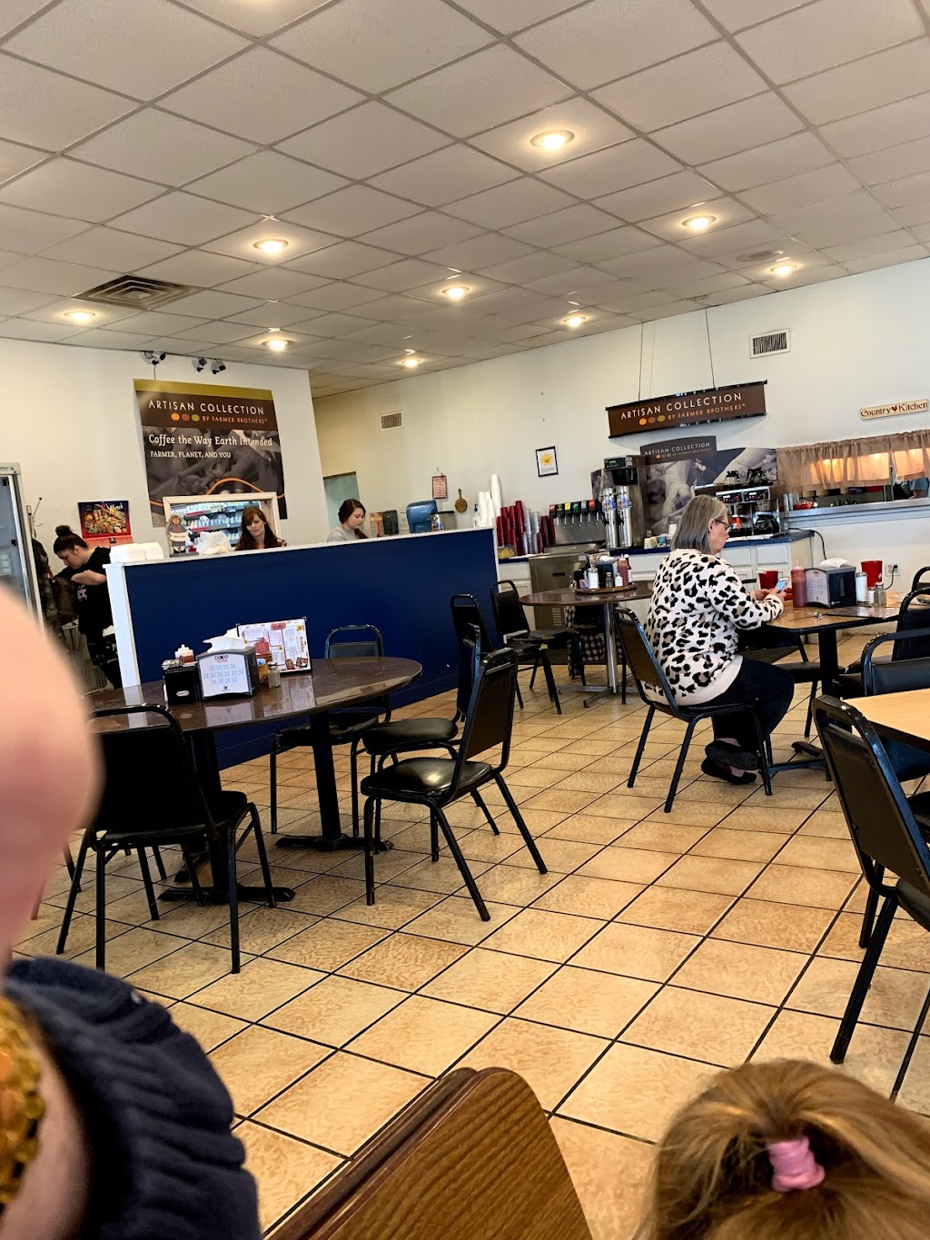 Country Kitchen | restaurant | 1321 W Wilbur Mills Ave, Kensett, AR 72082, USA | 5017423790 OR +1 501-742-3790