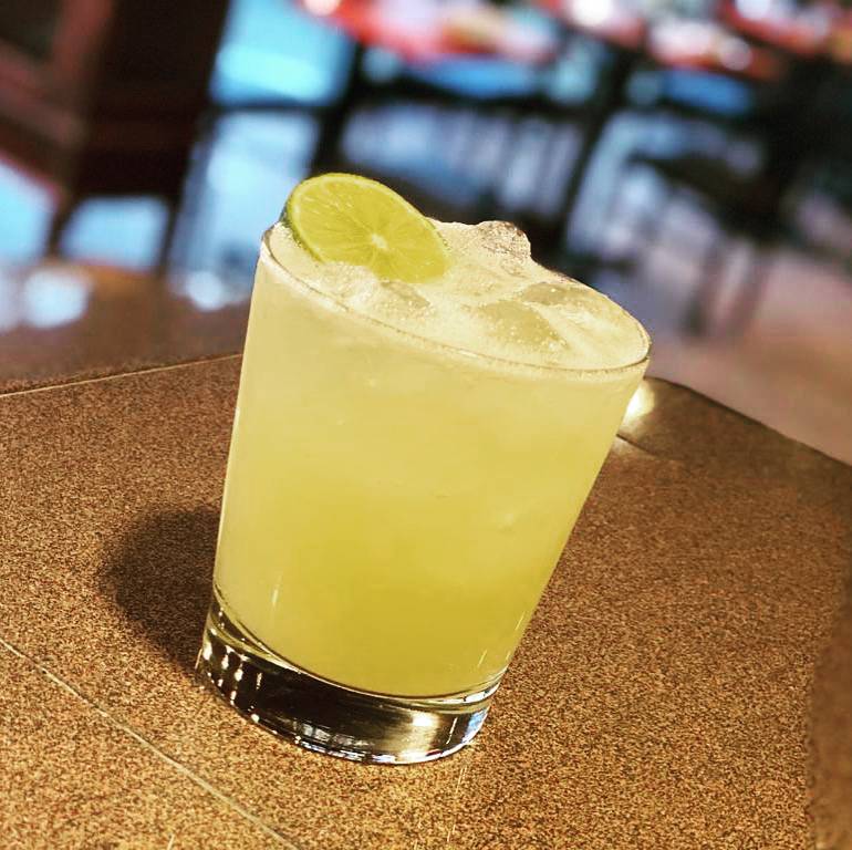 Tesoro Trattoria & Pizzeria | restaurant | 4400 Connecticut Ave NW, Washington, DC 20008, USA | 2023636100 OR +1 202-363-6100