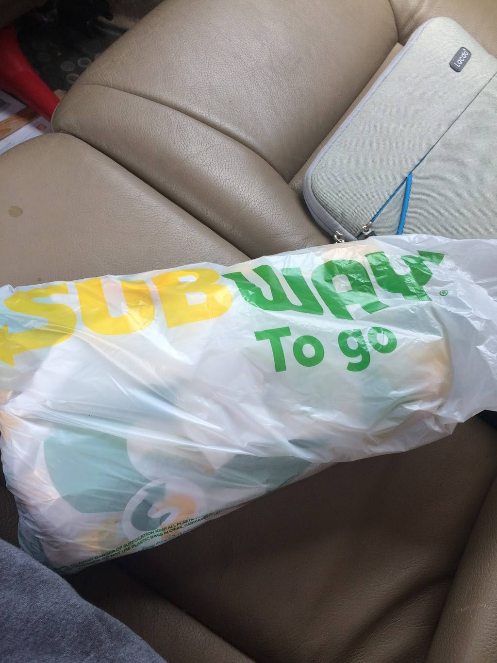 Subway | restaurant | 200 East Lincoln Ave, Charleston, IL 61920, USA | 2173487827 OR +1 217-348-7827