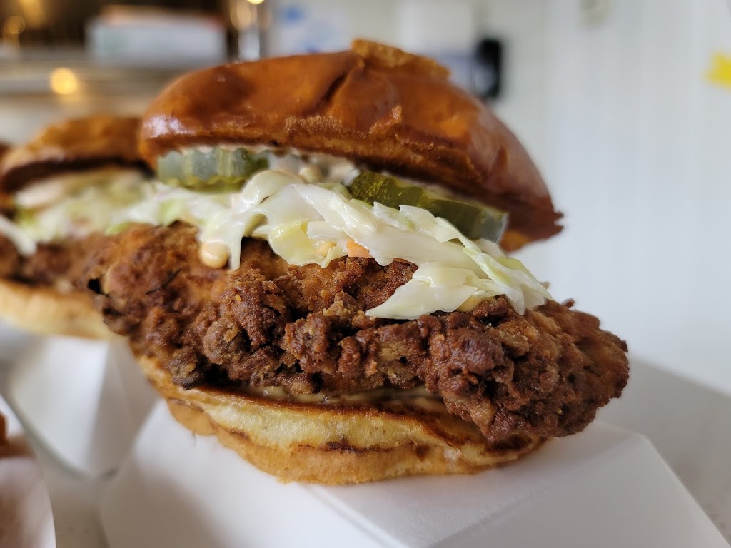 Hen House Fried Chicken Sandwiches | restaurant | 110 Hartz Ave, Danville, CA 94526, USA | 9257185180 OR +1 925-718-5180