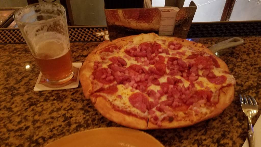 Jakes American Bar | restaurant | 6300 Hollywood Way, Orlando, FL 32819, USA | 4075033463 OR +1 407-503-3463