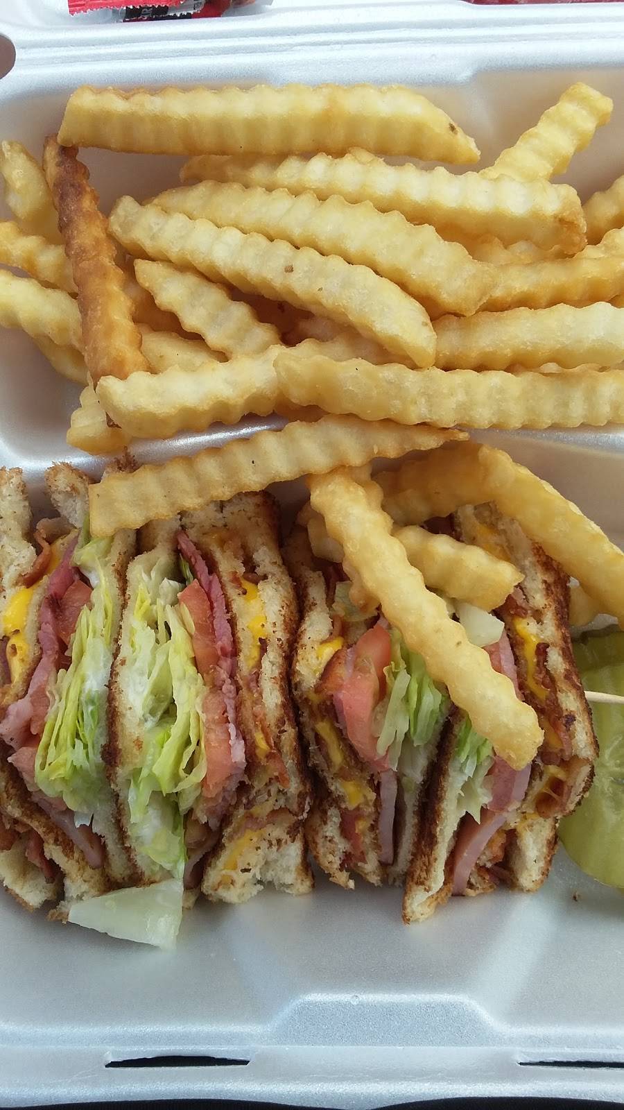 Debbies Drive Inn | restaurant | 157 W Broadway St, Newport, TN 37821, USA | 4236139399 OR +1 423-613-9399