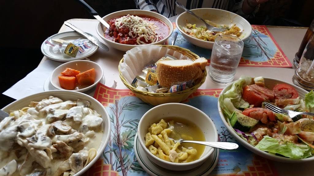 Omicron Family Restaurant | restaurant | 1505 S Main St, West Bend, WI 53095, USA | 2623350777 OR +1 262-335-0777