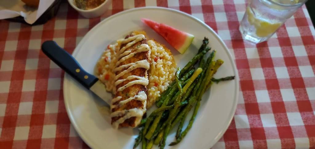 Freddies Restaurant | restaurant | 111 K Avenue, Kure Beach, NC 28449, USA | 9104585979 OR +1 910-458-5979