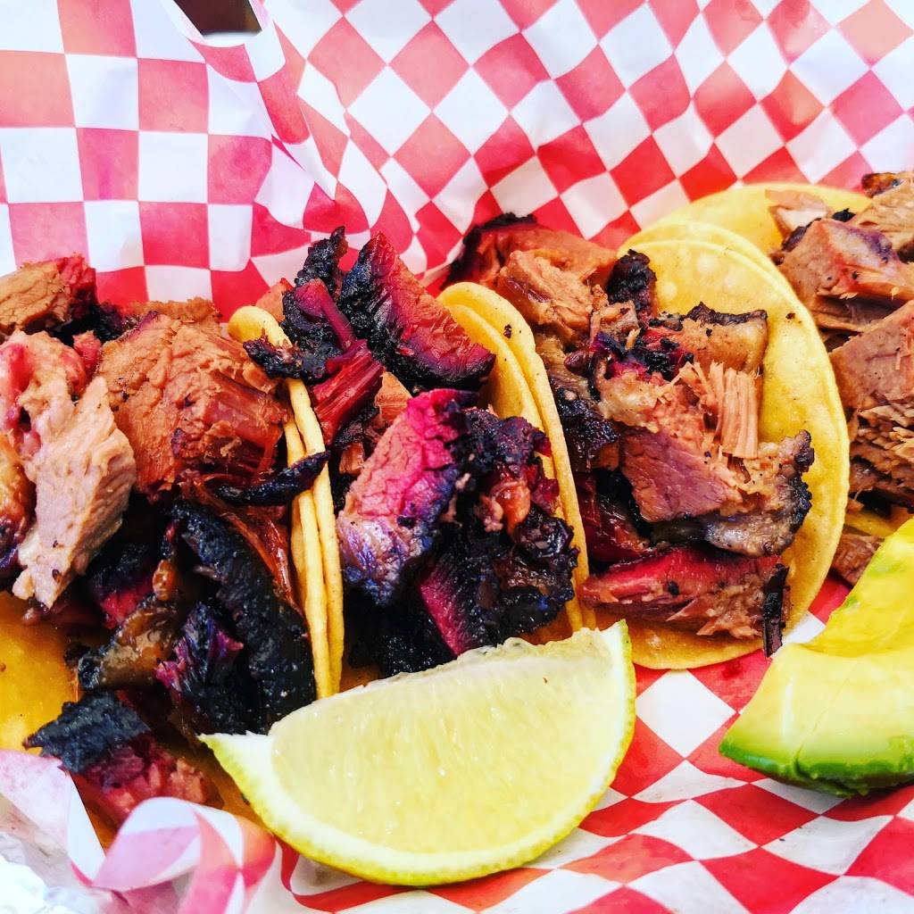 Burnwood 68 | restaurant | 1012 N Flores St, San Antonio, TX 78212, USA | 2103200584 OR +1 210-320-0584