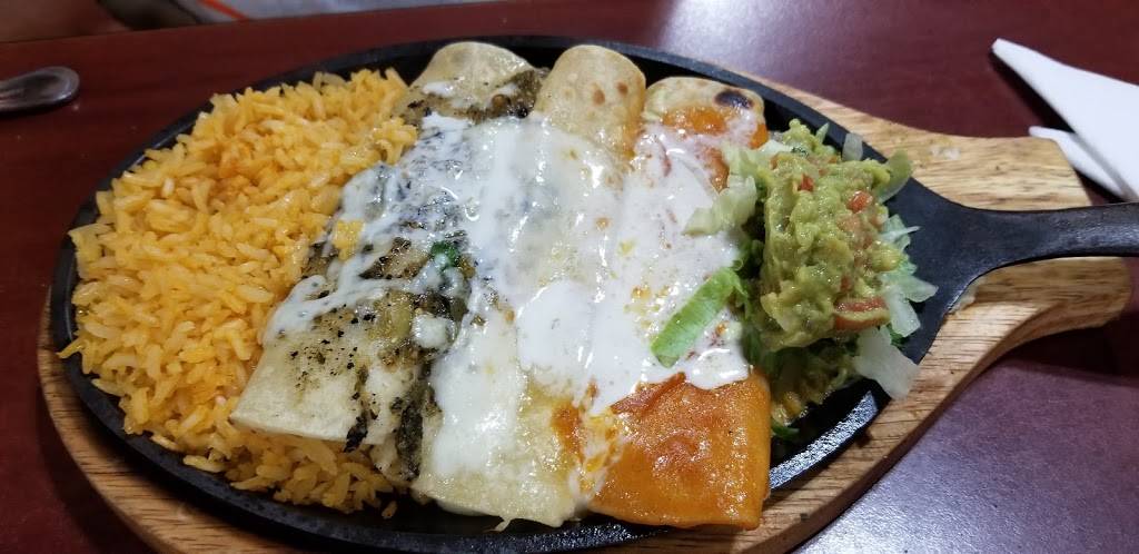 Botanas & Beer | restaurant | 101 Westridge Market Pl, Candler, NC 28715, USA | 8286651110 OR +1 828-665-1110