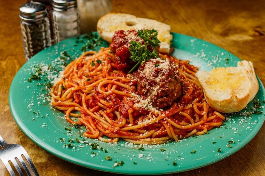 Gradys Pizza & Subs | restaurant | 6801 W 12th St, Little Rock, AR 72204, USA | 5016631918 OR +1 501-663-1918