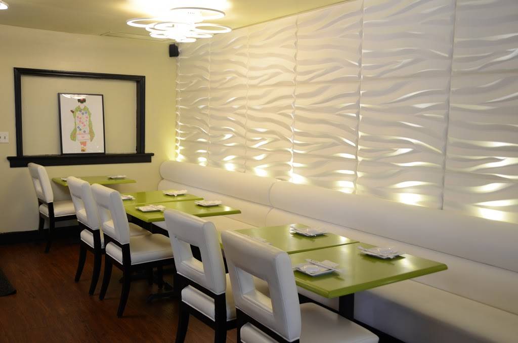 Thai House & Sushi Bar | restaurant | 21 Hypolita St, St. Augustine, FL 32084, USA | 9045472095 OR +1 904-547-2095