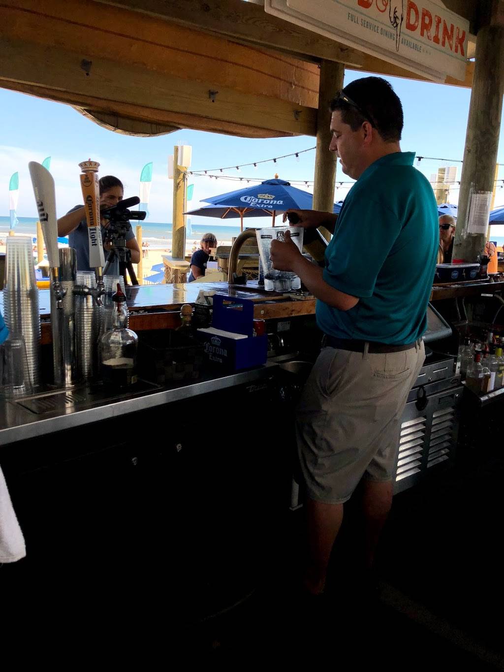 PigDog BEACH ★ BAR ★ BQ | restaurant | 3501 Boardwalk, Wildwood, NJ 08260, USA | 6097293700 OR +1 609-729-3700