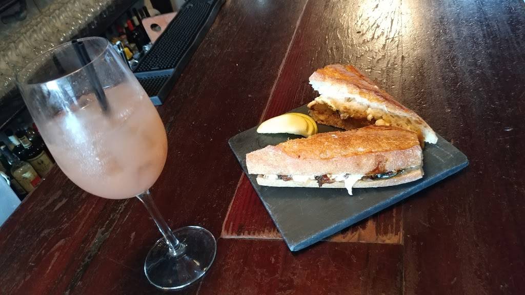 Tuffet | restaurant | 286 Graham Ave, Brooklyn, NY 11211, USA | 7183887434 OR +1 718-388-7434