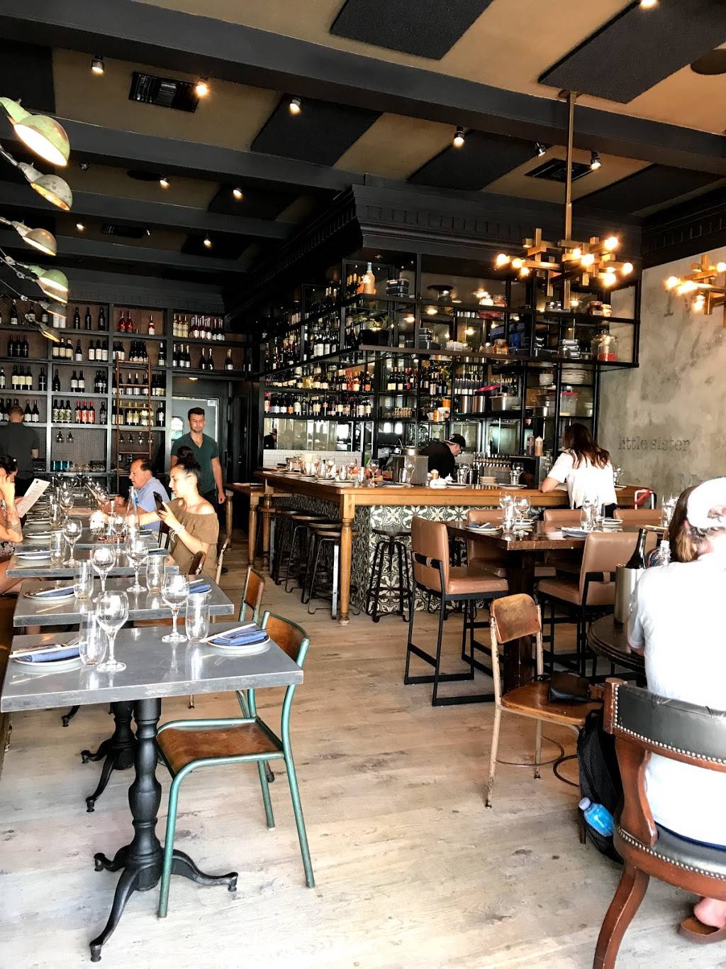 Little Sister | restaurant | 1131 Manhattan Ave, Manhattan Beach, CA 90266, USA | 3105452096 OR +1 310-545-2096