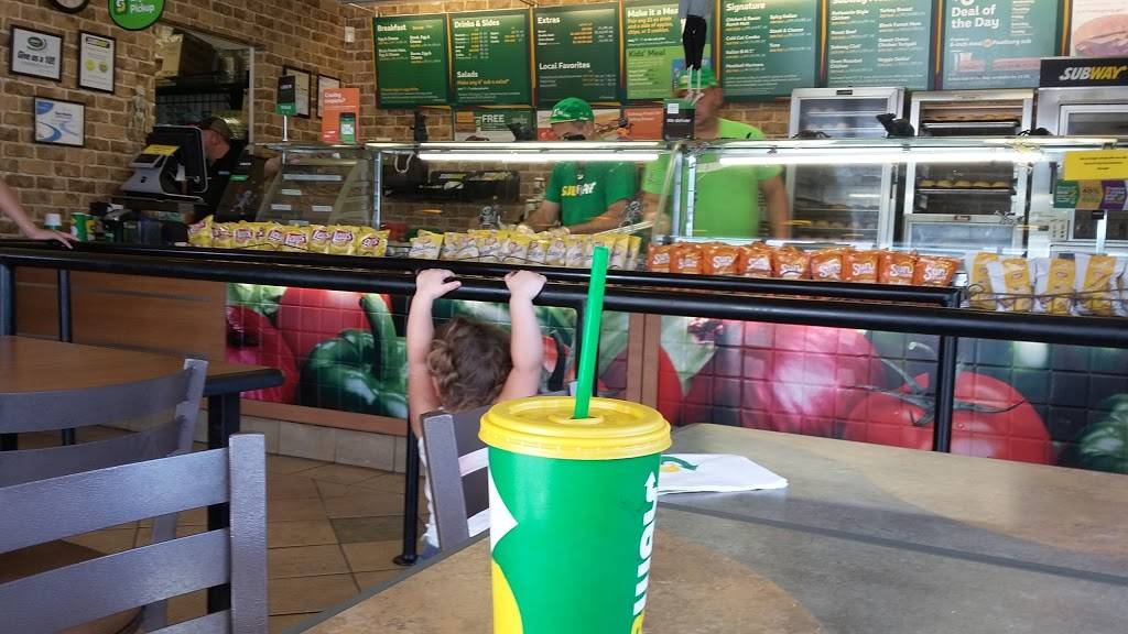 Subway Restaurants | restaurant | 2501-1 W Busch Blvd, Tampa, FL 33618, USA | 8139318654 OR +1 813-931-8654
