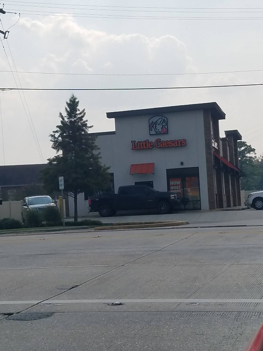 Little Caesars Pizza | meal delivery | 10953 Joor Rd, Baton Rouge, LA 70818, USA | 2252611770 OR +1 225-261-1770