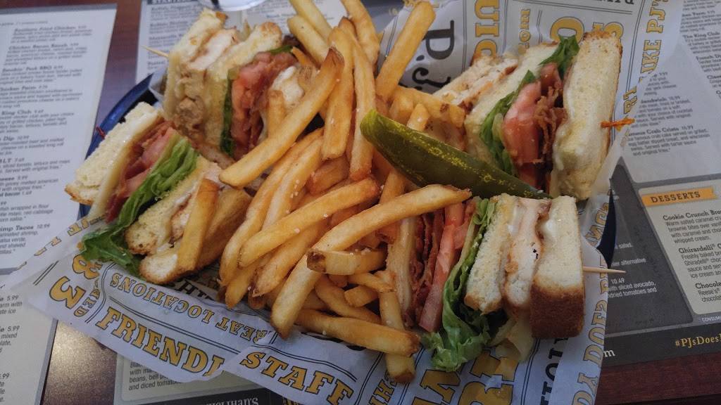 P.J. Whelihan’s Pub + Restaurant [Lehighton] | restaurant | 101 N Harrity Rd, Lehighton, PA 18235, USA | 6103771819 OR +1 610-377-1819