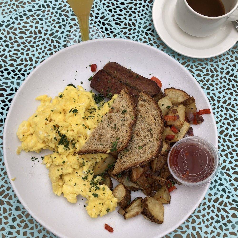 the Pointe, restaurant & bar | restaurant | 4161 Pointe W Dr, Galveston, TX 77554, USA | 4092203030 OR +1 409-220-3030