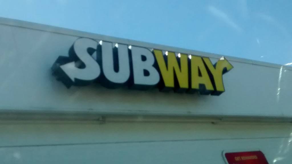 Subway | restaurant | 1501 E Grand River Ave, Portland, MI 48875, USA | 5176476552 OR +1 517-647-6552